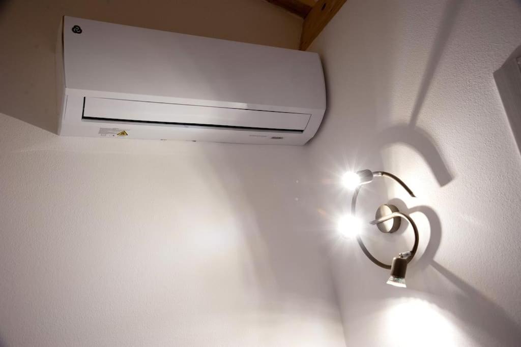 Apartamento Casa Gemma - Big Family House With Free Parking San Giovanni Lupatoto Exterior foto
