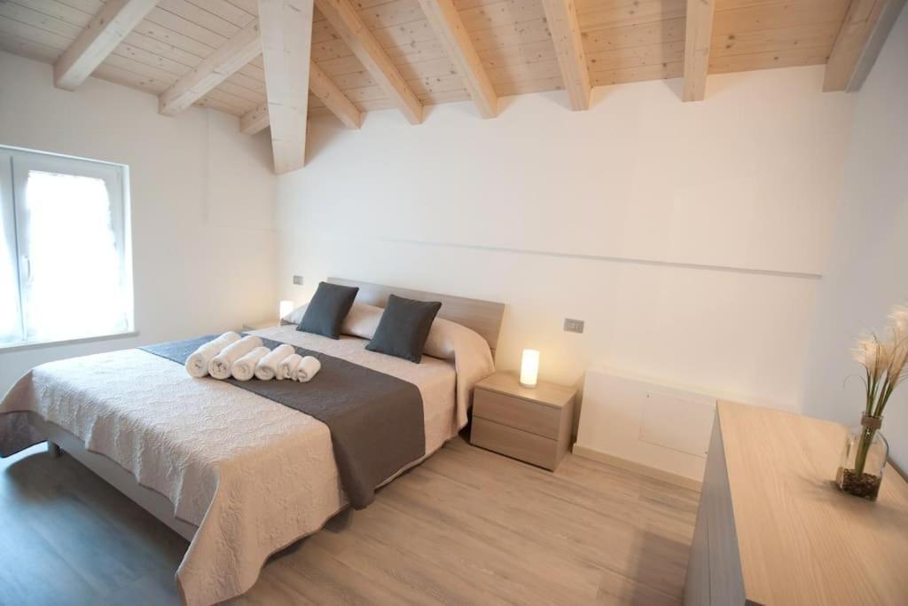 Apartamento Casa Gemma - Big Family House With Free Parking San Giovanni Lupatoto Exterior foto