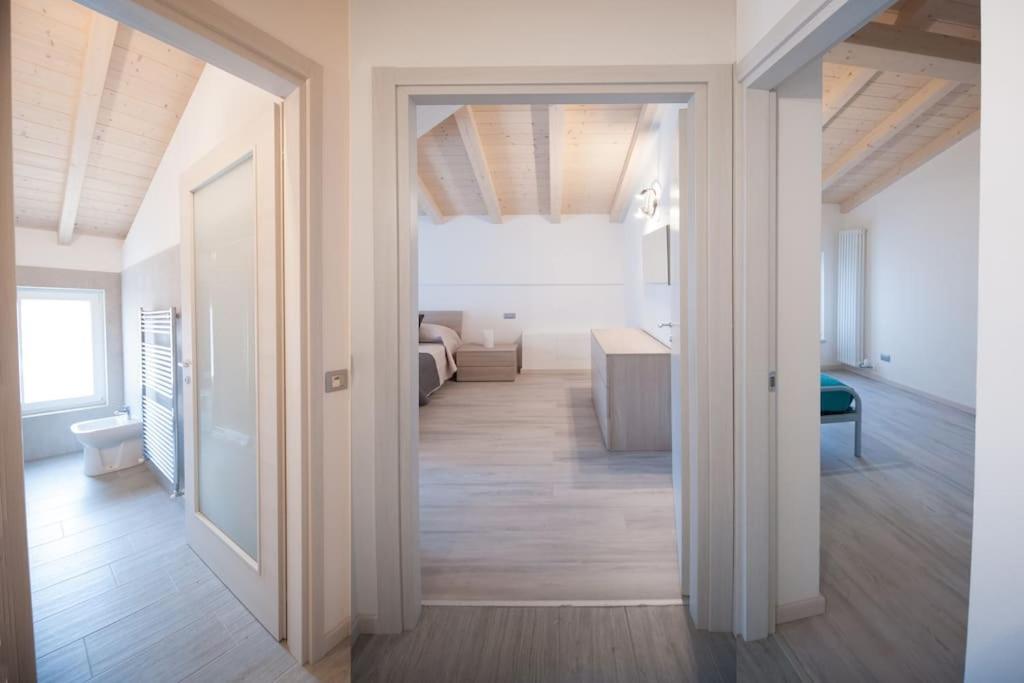 Apartamento Casa Gemma - Big Family House With Free Parking San Giovanni Lupatoto Exterior foto