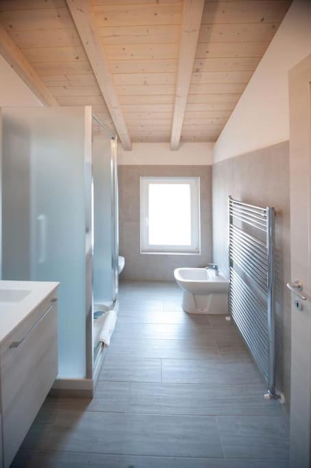 Apartamento Casa Gemma - Big Family House With Free Parking San Giovanni Lupatoto Exterior foto